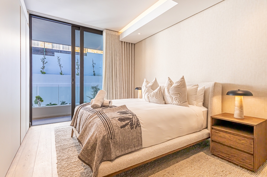 To Let 4 Bedroom Property for Rent in Fresnaye Western Cape